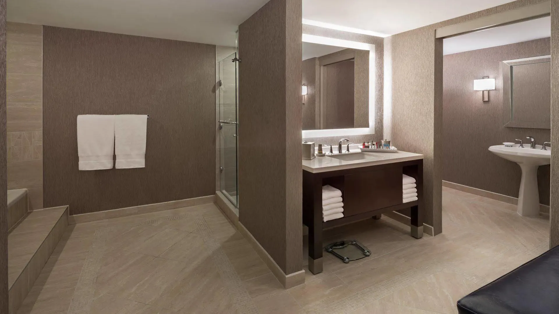 Marriott Downtown At Cf Toronto Eaton Centre Hotel