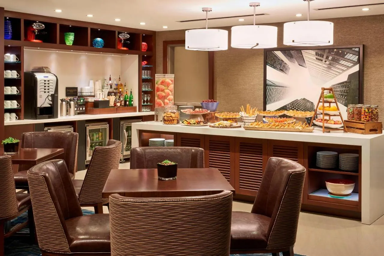 ****  Marriott Downtown At Cf Toronto Eaton Centre Otel Kanada
