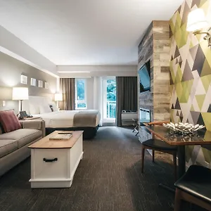 Summit Boutique By Paradox וויסטלר