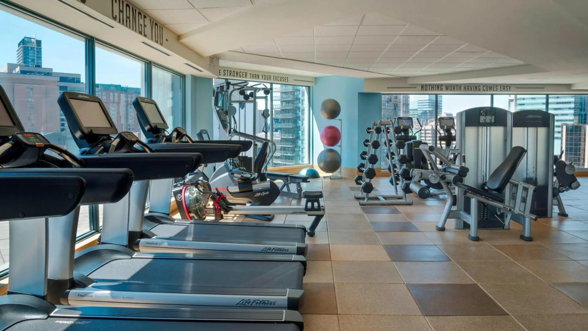 Отель Marriott Downtown At Cf Toronto Eaton Centre