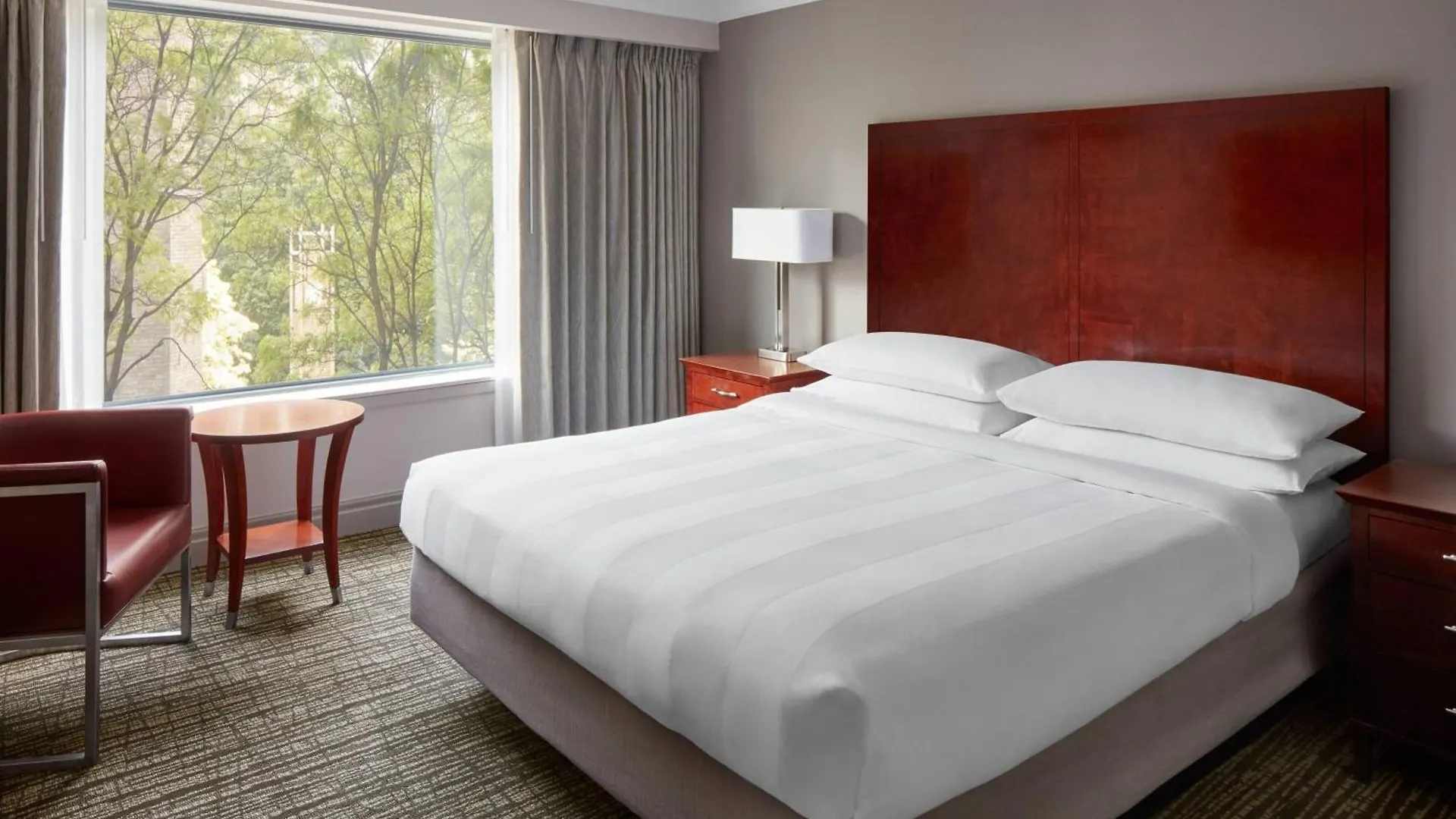 Отель Marriott Downtown At Cf Toronto Eaton Centre